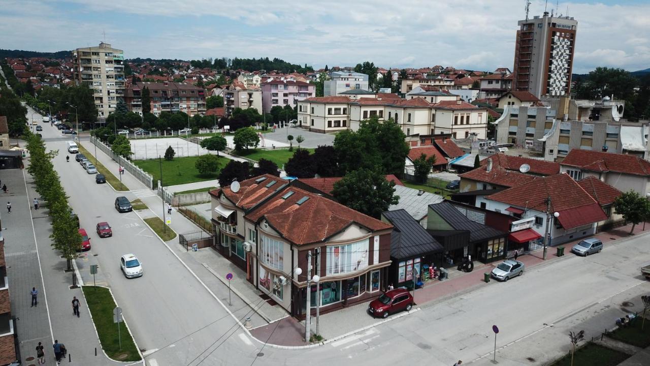 Cherry Apartmani Gornji Milanovac Exterior foto